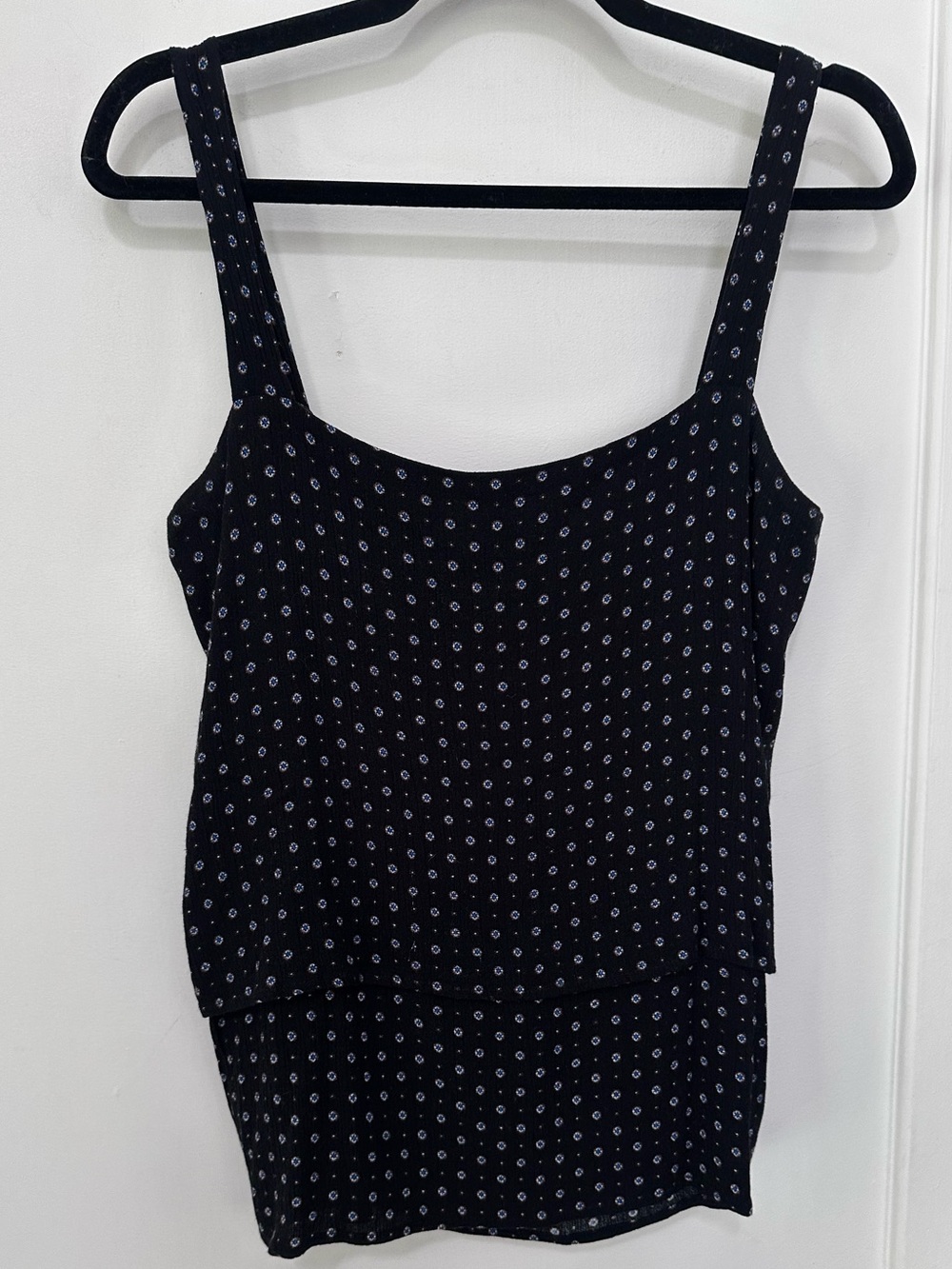 Bobeau black rayon stardot print flowy tank top - S